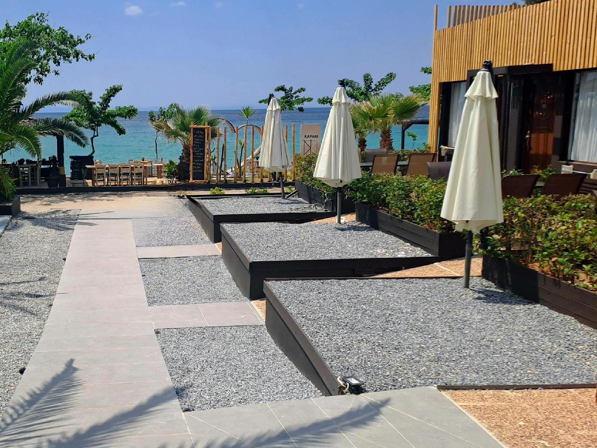 Beach Hotel Kapahi Pefkari Quarto foto